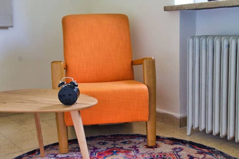 קליניקה להשכרה בירושלים עם ספה